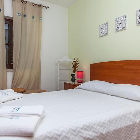 J - Casa Do Farol Guesthouse Лагос Стая снимка