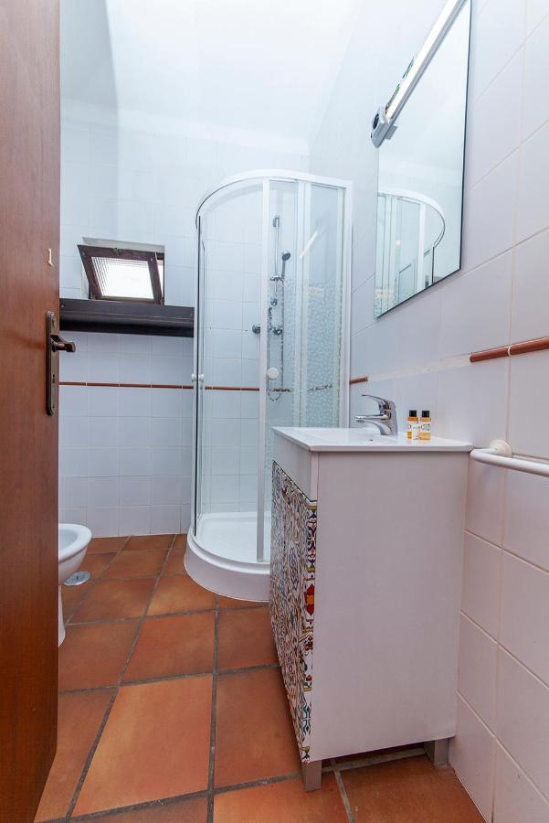 J - Casa Do Farol Guesthouse Лагос Екстериор снимка