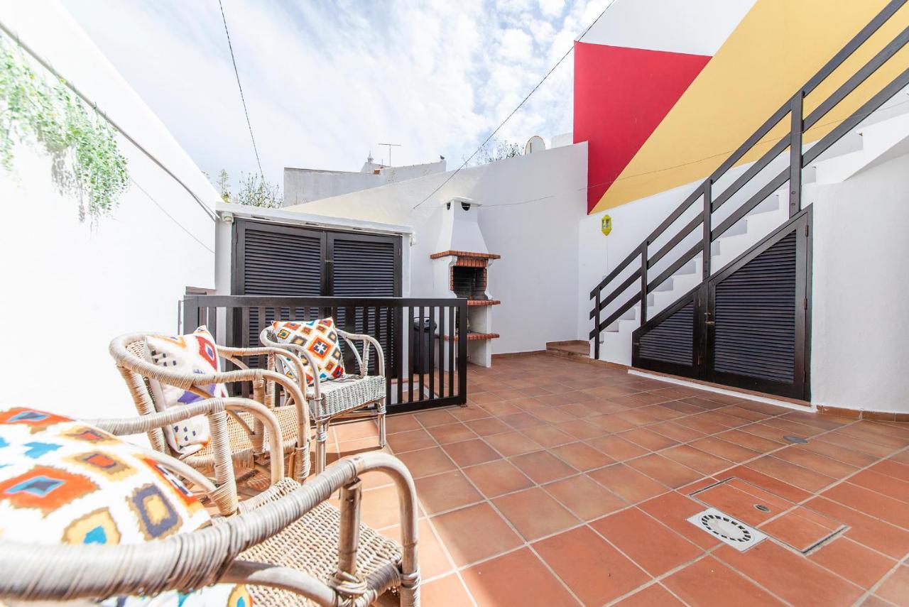 J - Casa Do Farol Guesthouse Лагос Екстериор снимка